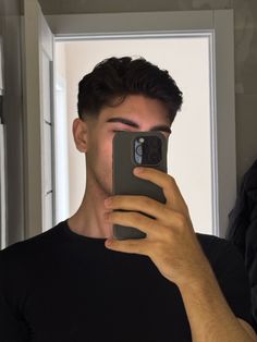 <strong>David L.</strong>